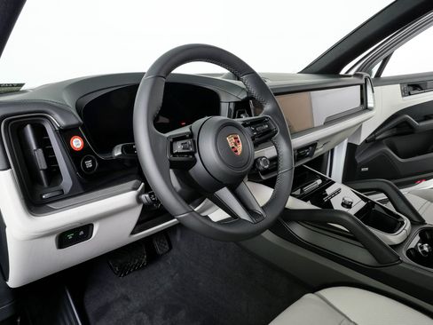 New 2026 Porsche Cayenne AWD/4WD image 4