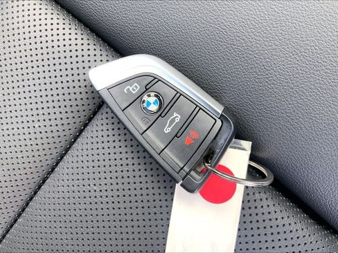 Used 2024 BMW X3 xDrive30i w/ Premium Package image 14