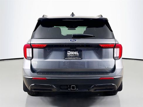 Used 2025 Ford Explorer ST-Line AWD/4WD image 12