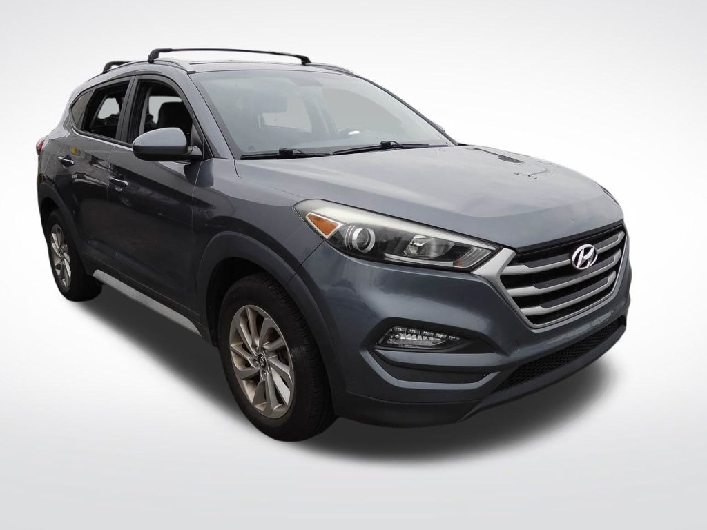 Used 2017 Hyundai Tucson SE w/ SE Popular Package 02 AWD/4WD image 3