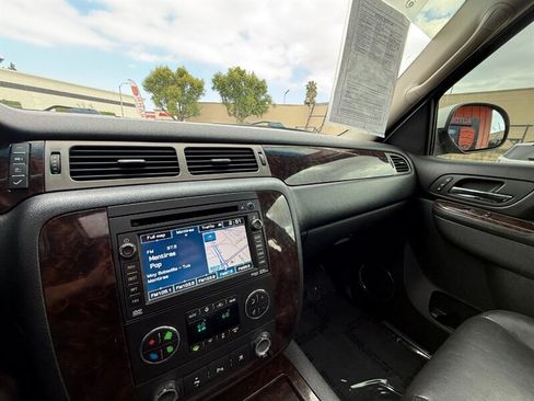 Used 2011 GMC Yukon Denali AWD/4WD image 49