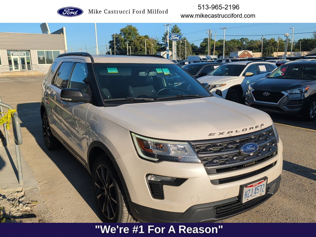 Used 2018 Ford Explorer XLT w/ Equipment Group 202A AWD/4WD image 3