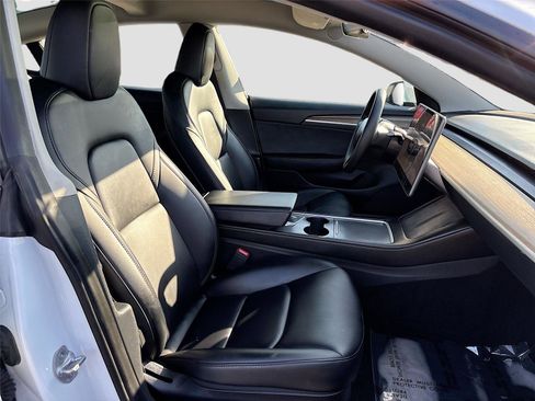 Used 2023 Tesla Model 3 Standard Range image 28