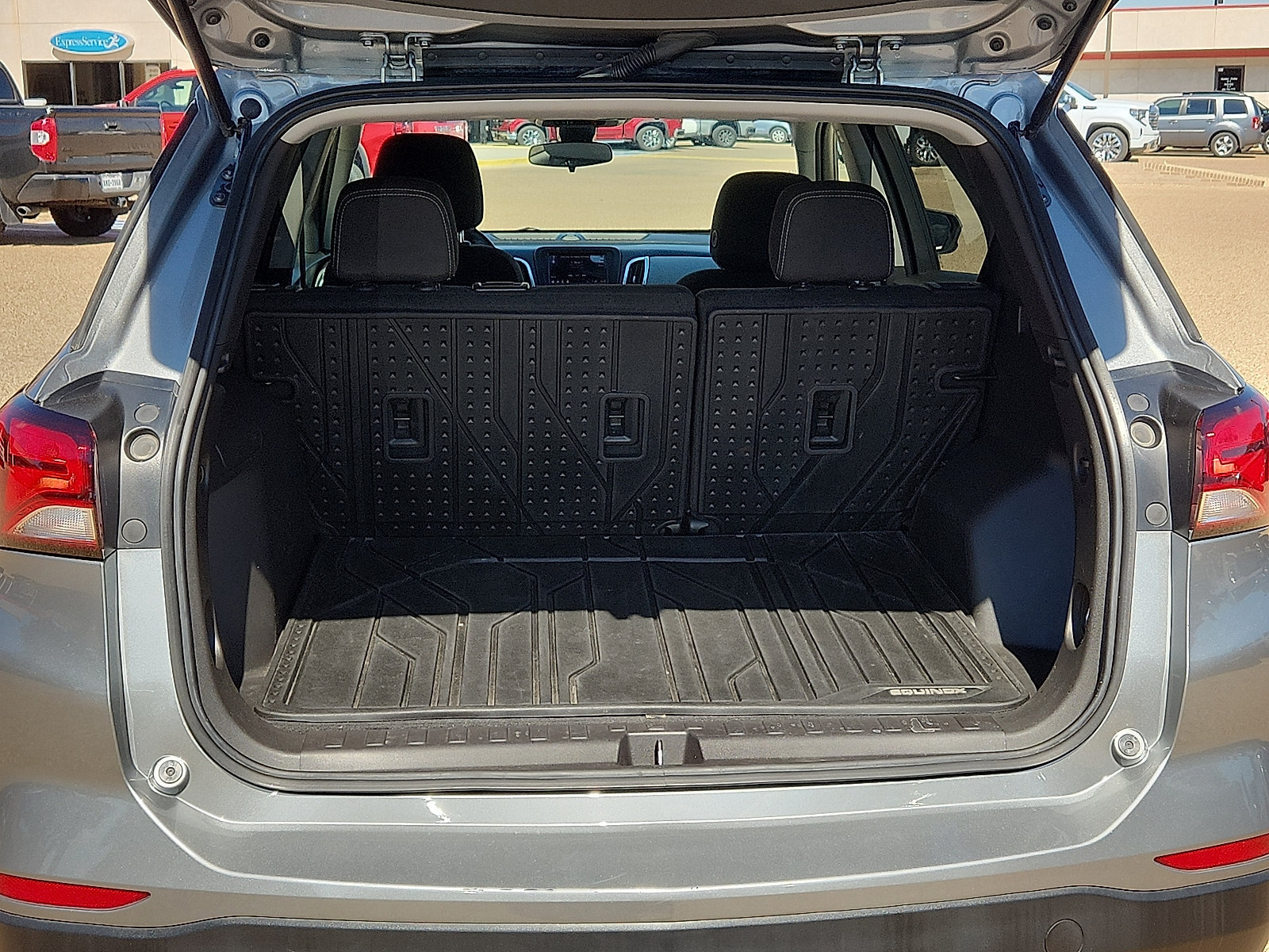 Used 2024 Chevrolet Equinox LS w/ LS Convenience Package FWD image 10