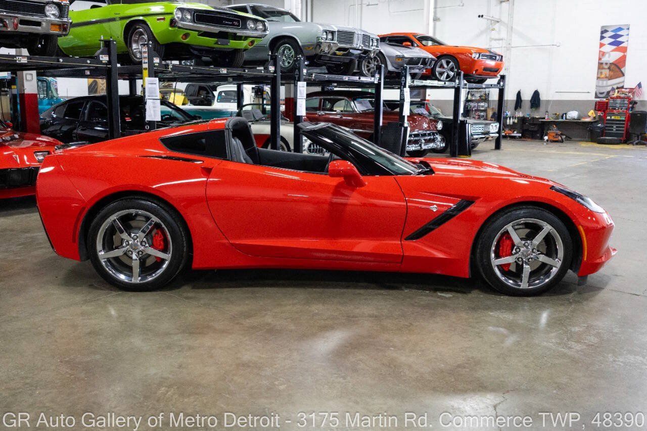 Used 2015 Chevrolet Corvette Stingray Coupe w/ 2LT Preferred Equipment Group RWD image 9