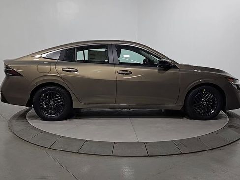 New 2026 Nissan Sentra SV w/ SV Convenience Package FWD image 6
