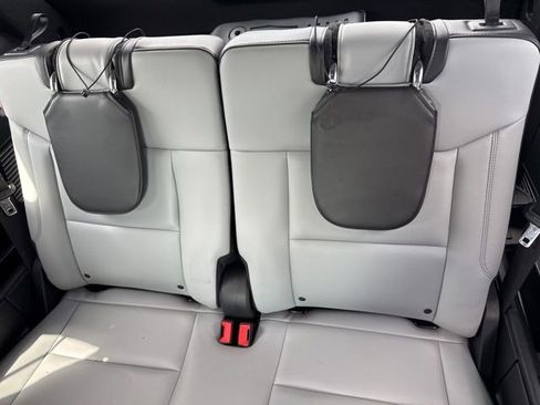 Used 2021 Ford Explorer XLT w/ Equipment Group 202A image 31