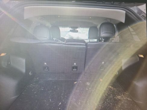 Used 2019 Jeep Cherokee Limited image 11