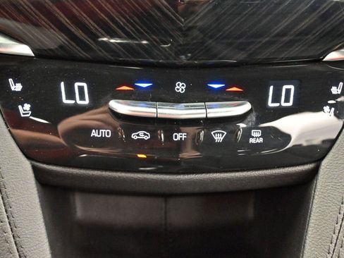 Certified 2024 Cadillac XT6 Premium Luxury w/ LPO, Floor Liner Package AWD/4WD image 25