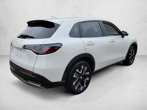 Used 2026 Honda HR-V EX-L image 5
