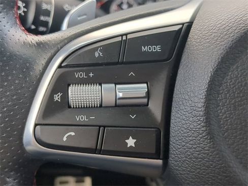 Used 2023 Genesis G70 2.0T w/ Sport Prestige Package image 24