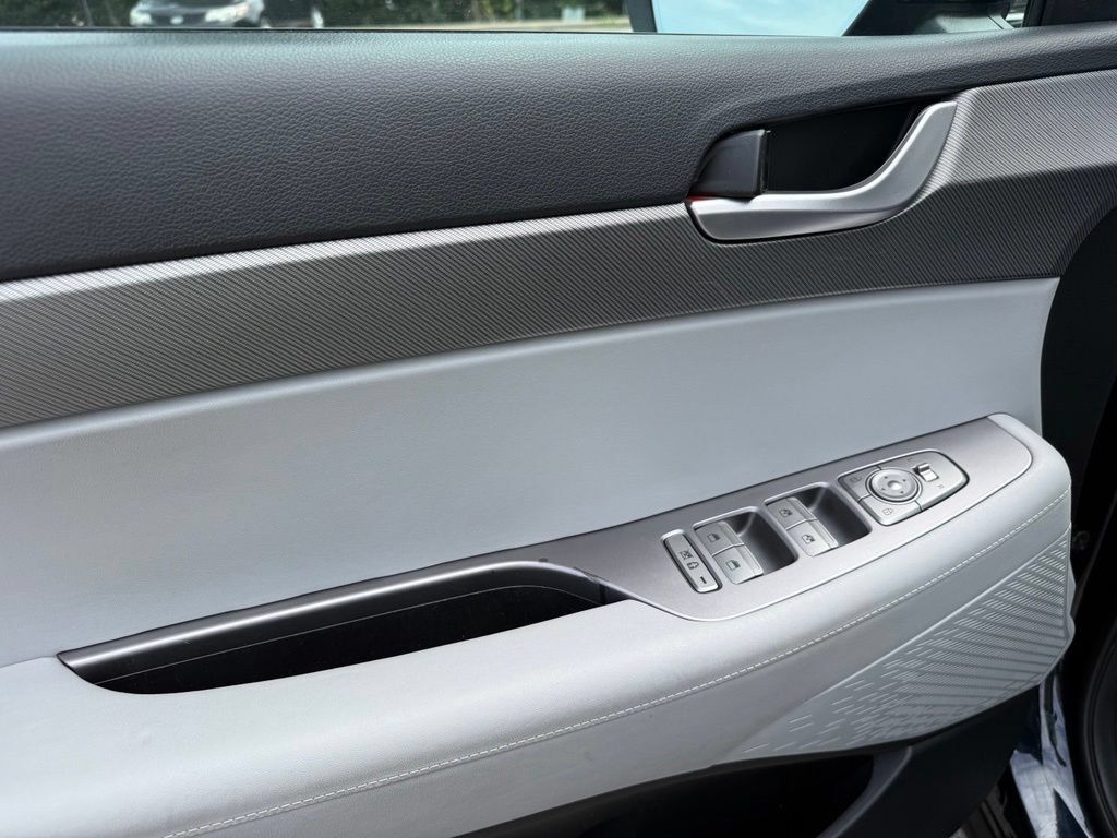 Used 2024 Hyundai Palisade SEL FWD image 18