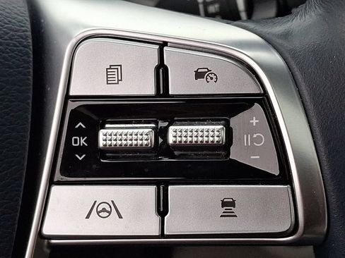 Used 2023 Kia Telluride EX w/ EX Captain's Chair Package AWD/4WD image 24