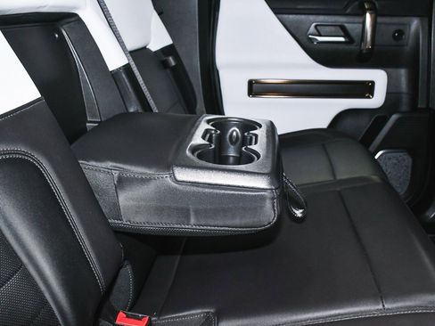 Used 2024 GMC Hummer EV 3X image 57