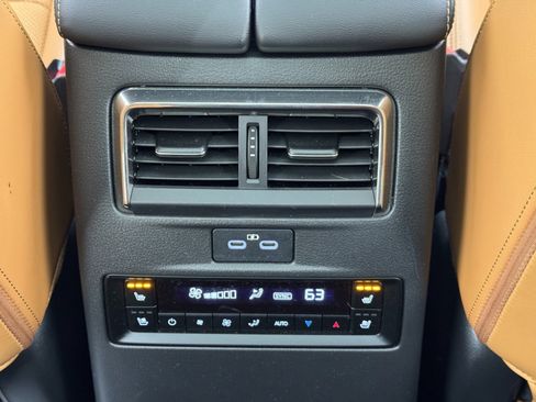 Used 2024 MAZDA CX-90 3.3 Turbo S w/ Premium Plus image 34