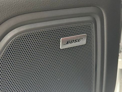 New 2026 Porsche Macan image 28