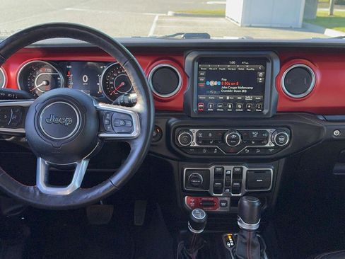 Used 2019 Jeep Wrangler Unlimited Rubicon w/ Dual Top Group image 10