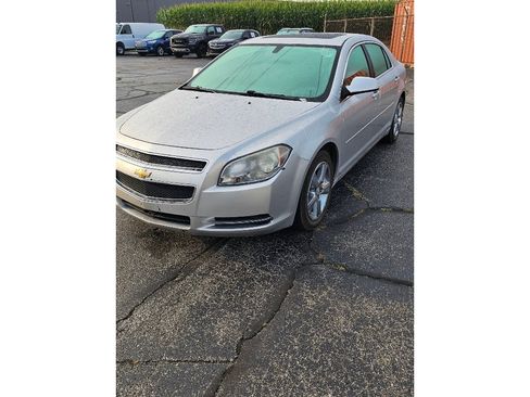 Used 2010 Chevrolet Malibu LT FWD image 4
