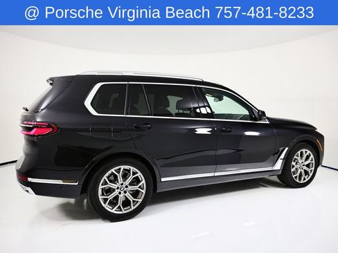 Used 2025 BMW X7 xDrive40i w/ Premium Package AWD/4WD image 8