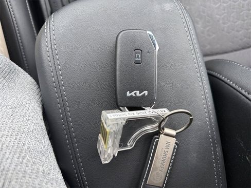Certified 2026 Kia Seltos S image 32