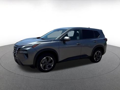 Used 2025 Nissan Rogue SV FWD image 8