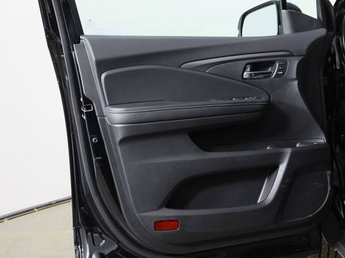 Used 2025 Honda Ridgeline RTL image 18