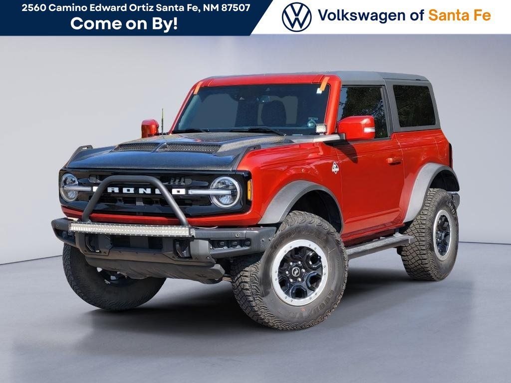 Used 2023 Ford Bronco Outer Banks w/ Sasquatch Package AWD/4WD image 1