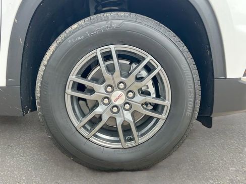 New 2026 GMC Acadia Elevation image 19