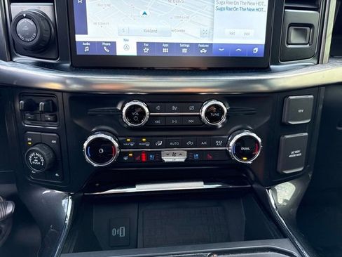 Used 2022 Ford F150 Lariat w/ Equipment Group 502A High image 22