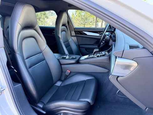 Used 2018 Porsche Panamera 4S image 36