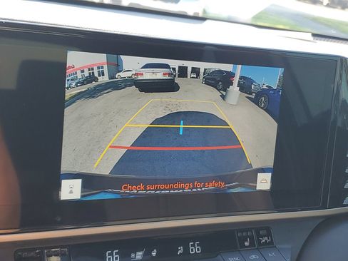 Used 2025 Toyota Camry XSE FWD image 27