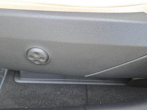 New 2026 Mercedes-Benz GLC 300 GLC 300 image 10