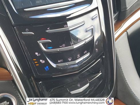 Used 2016 Cadillac Escalade Premium AWD/4WD image 20