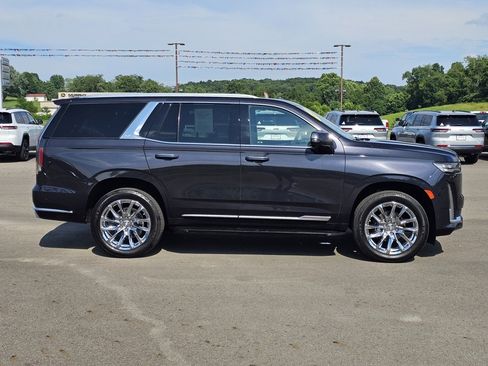 Used 2023 Cadillac Escalade Premium Luxury w/ LPO, Radiant Package image 6