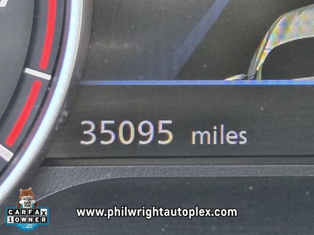 Used 2025 Nissan Sentra SV FWD image 27