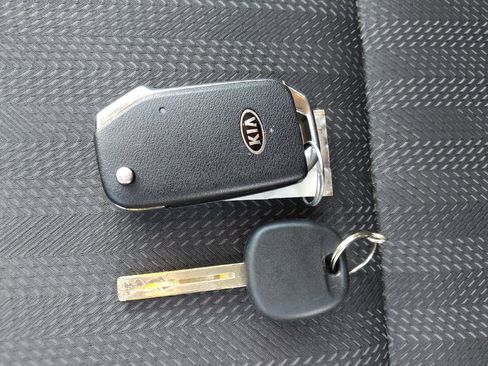 Used 2021 Kia Sportage LX FWD image 32