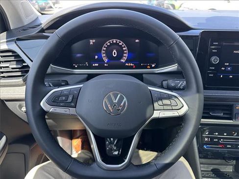 New 2026 Volkswagen Taos SE AWD/4WD image 9