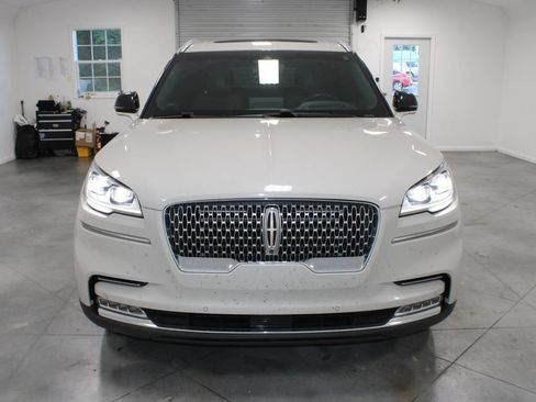 Used 2022 Lincoln Aviator Reserve w/ Equipment Group 201A AWD/4WD image 3