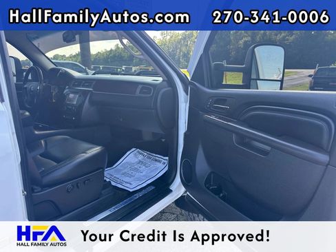 Used 2014 GMC Sierra 2500 Denali w/ Snow Plow Prep Package image 25