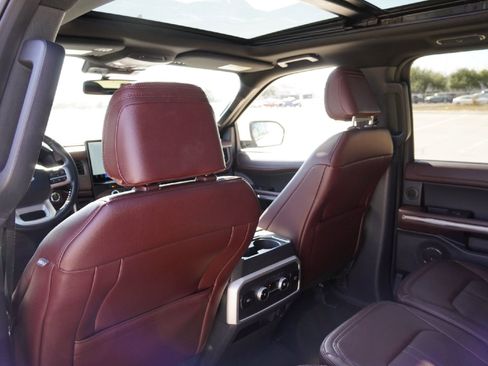 Used 2024 Ford Expedition Max Limited image 27