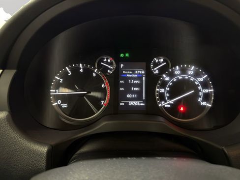 Used 2023 Lexus GX 460 Premium w/ Premium Package image 31