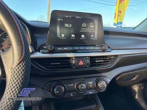 Used 2020 Kia Forte LXS image 28