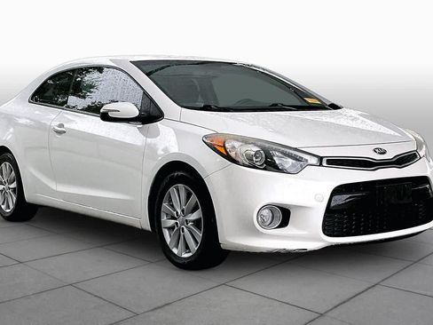 Used 2016 Kia Forte Koup EX FWD image 2
