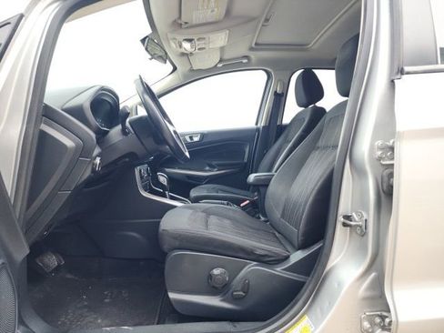 Used 2019 Ford EcoSport SE image 3