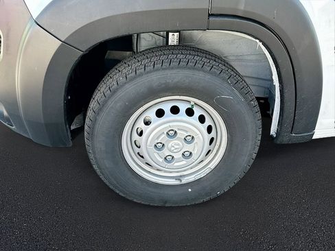 Used 2024 RAM ProMaster 3500 w/ Delivery Van Package image 33