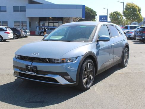 New 2026 Hyundai Ioniq 5 SEL RWD image 3