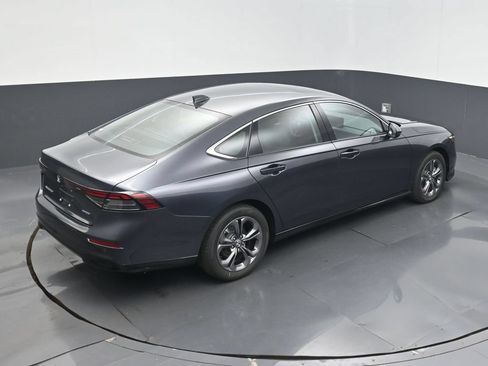 New 2025 Honda Accord EX-L image 12