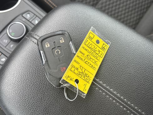 Used 2020 GMC Terrain SLE w/ Elevation Edition image 29