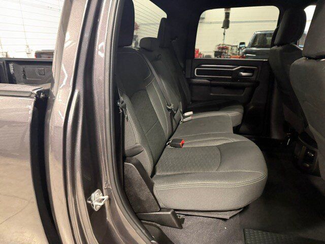 Used 2025 RAM 2500 Big Horn AWD/4WD image 16