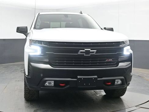 Used 2021 Chevrolet Silverado 1500 LT Trail Boss w/ Convenience Package II AWD/4WD image 3